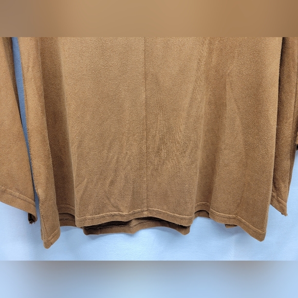 Relativity Size Small Brown Suede Long Sleeve with Flared Sleeves - Picture 6 of 6